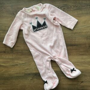 5/$20 First Impressions Princess Velour Footed Sleeper Pajamas 0-3 Months